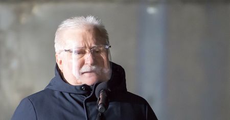 Lech Wałęsa staje w obronie Zbigniewa Stonogi. Podaje powody
