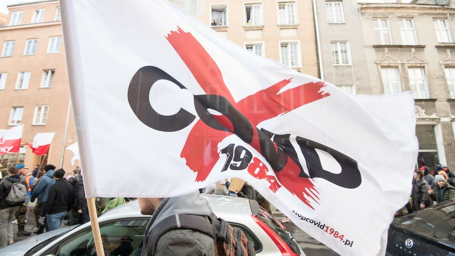 Łódź. Antyszczepionkowcy grożą lekarzowi