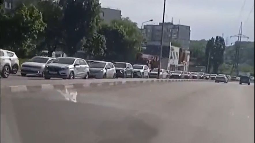 Panika w Rosji. Korki na autostradzie w pobliżu granicy z Ukrainą