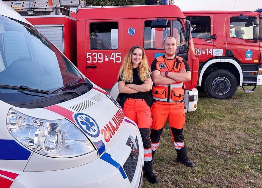 Oliwia i Mariusz w trakcie pracy