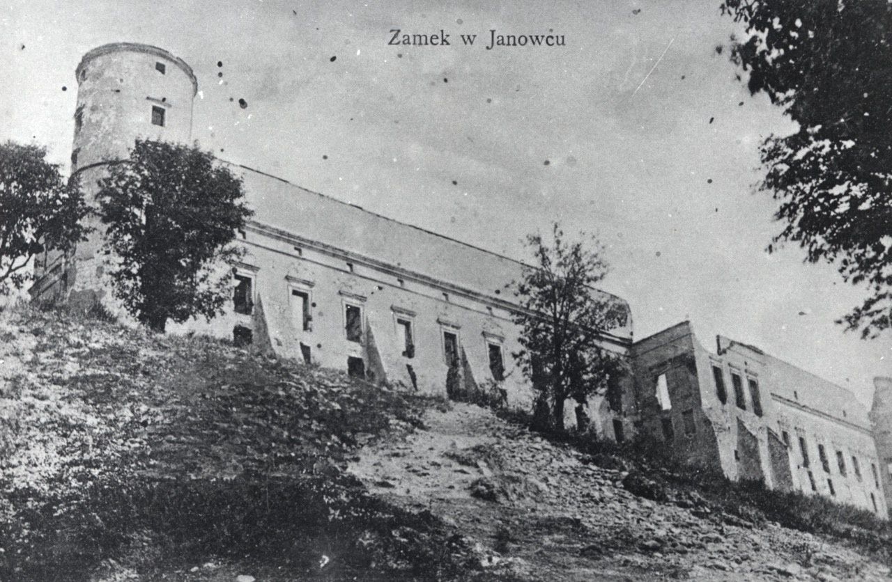 Marmurowe sale i freski Lubomirskich znikają z Janowca. Deszcze i wiatr niszczą zabytkowe mury
