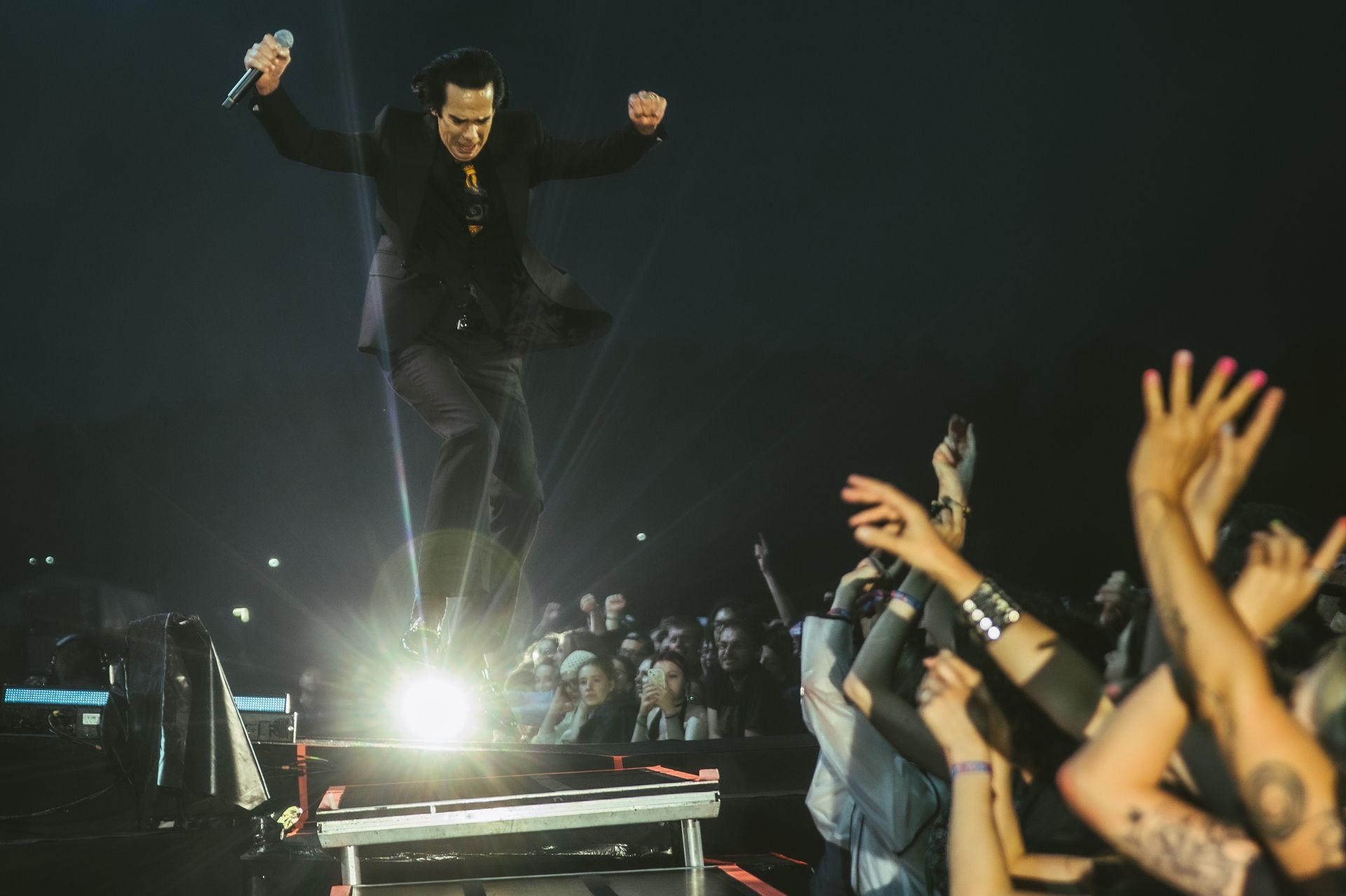 Open'er. Kaznodzieja i dynamit - Nick Cave zawojował scenę w Gdyni