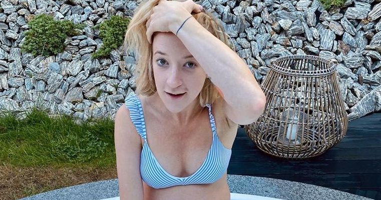 Lara Gessler w ciąży w jacuzzi. Dba w ten sposób o "higienę umysłu"