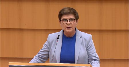 Szydło przemówiła, wrzawa w PE. "Nawołują do rebelii w Polsce"