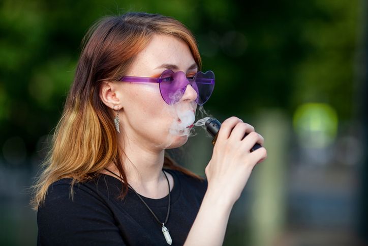 Palenie może być spowodowane zaurzeniami odżywiania