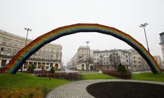 Warszawa. Tęcza znów na placu Zbawiciela. Znamy powód