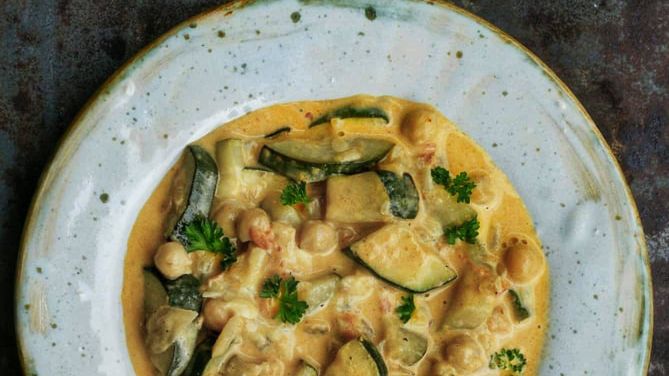 Curry z cukinią