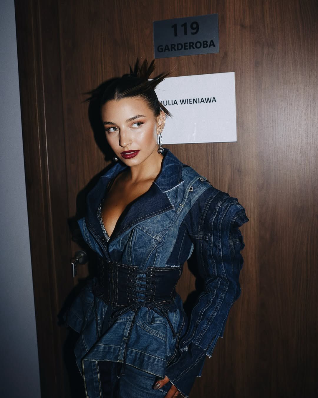 Julia Wieniawa zachwyca w jeansie podczas półfinału "Mam Talent"