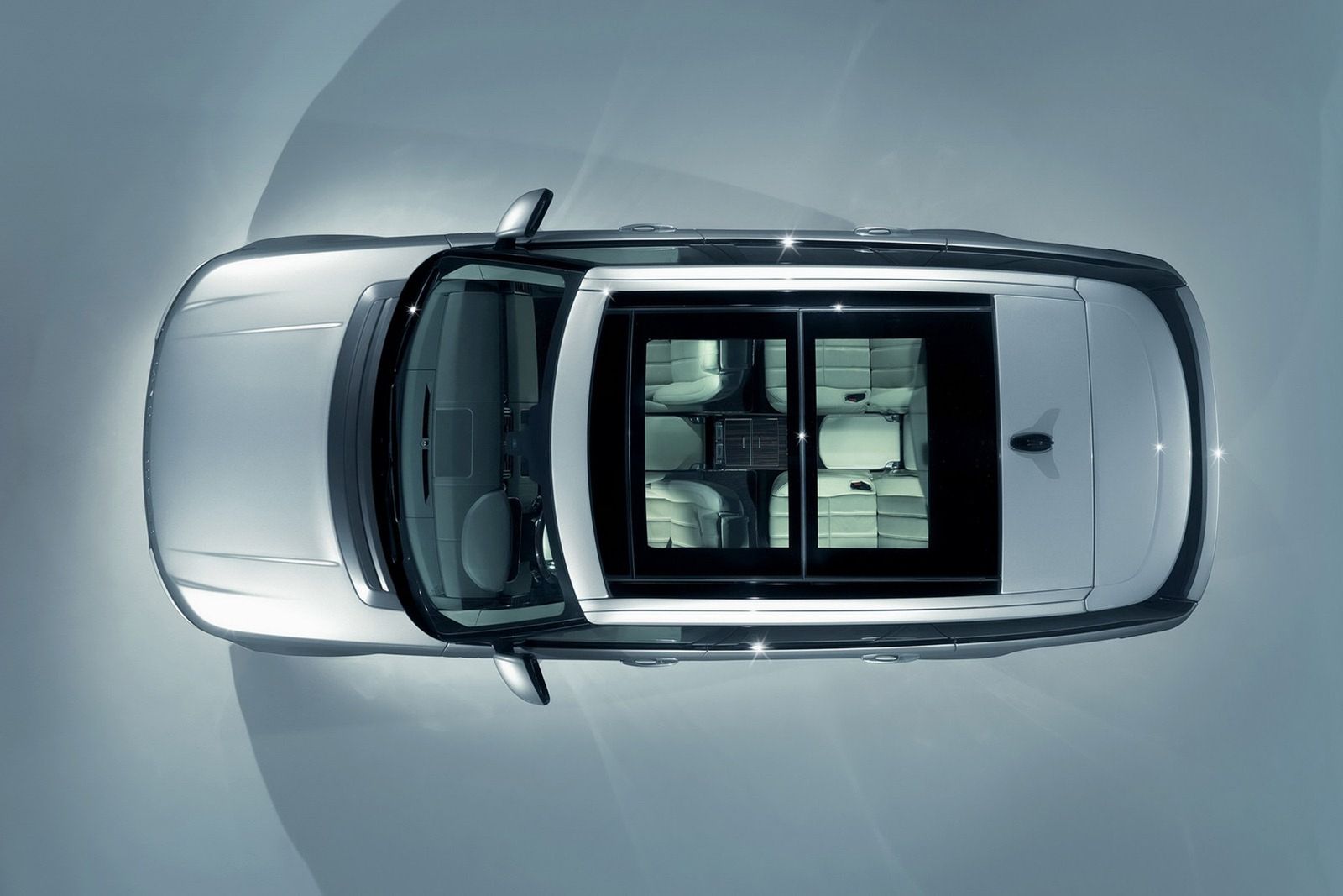 Nowy Ranger Rover (2013) w obszernej galerii 11