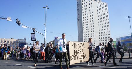 Blokada ulicy Puławskiej. Rusza piesza Masa Krytyczna