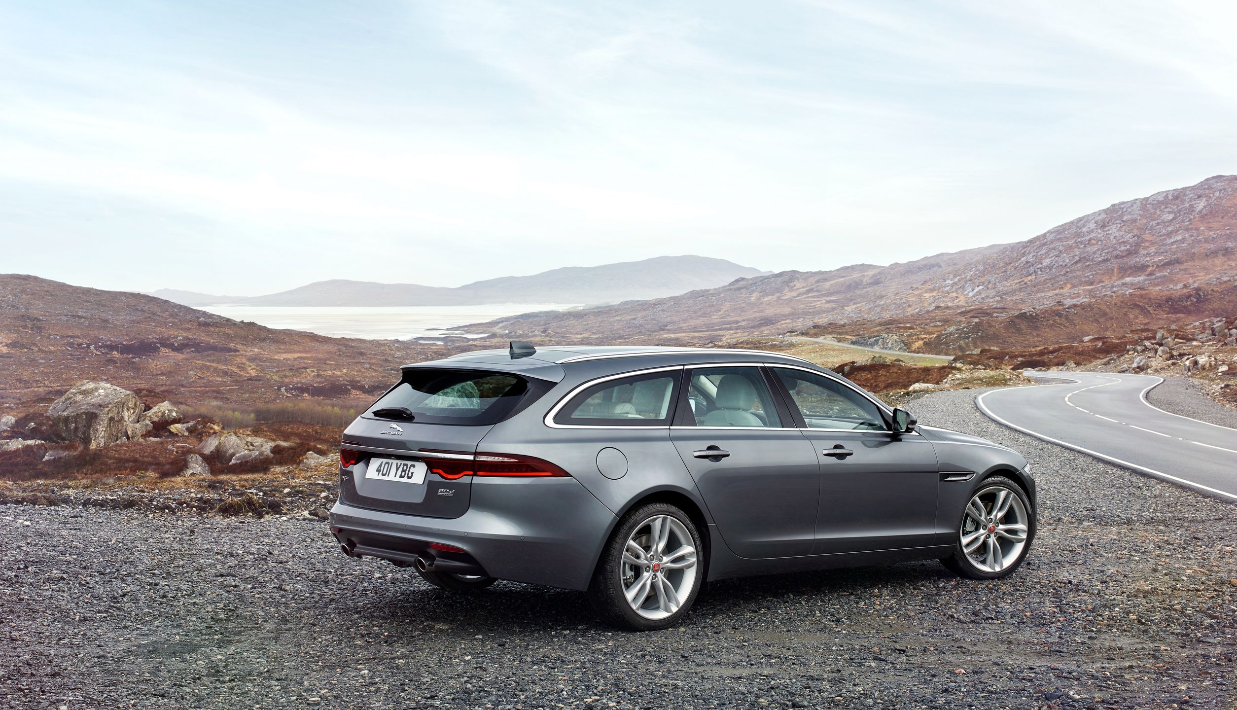 Jaguar XF 7