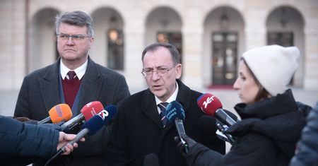 Zamieszanie wokół Wąsika i Kamińskiego. "Konfrontacja jest nieunikniona"