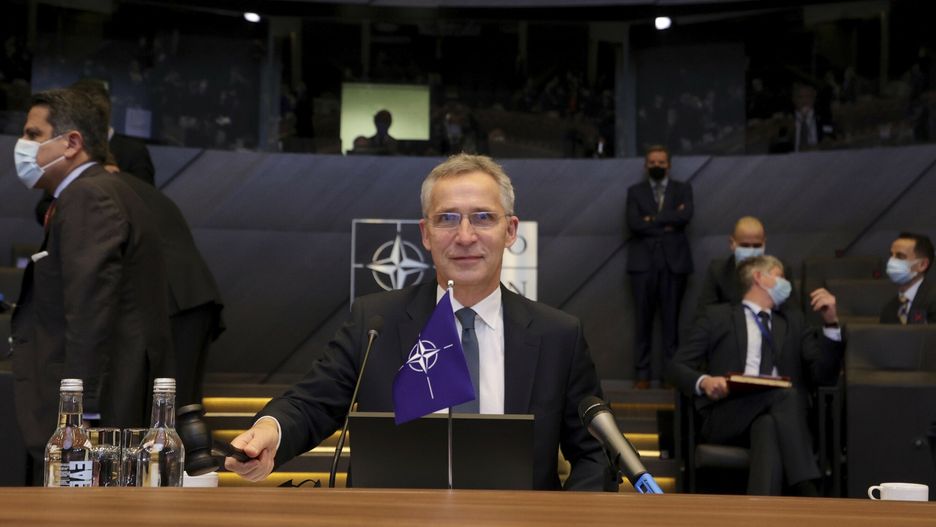 Jens Stoltenberg: "wzywamy Rosję do deeskalacji" 