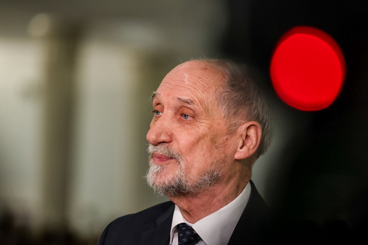 Macierewicz po audycie w MON. Zaatakował Kosiniaka-Kamysza. "Hańba"