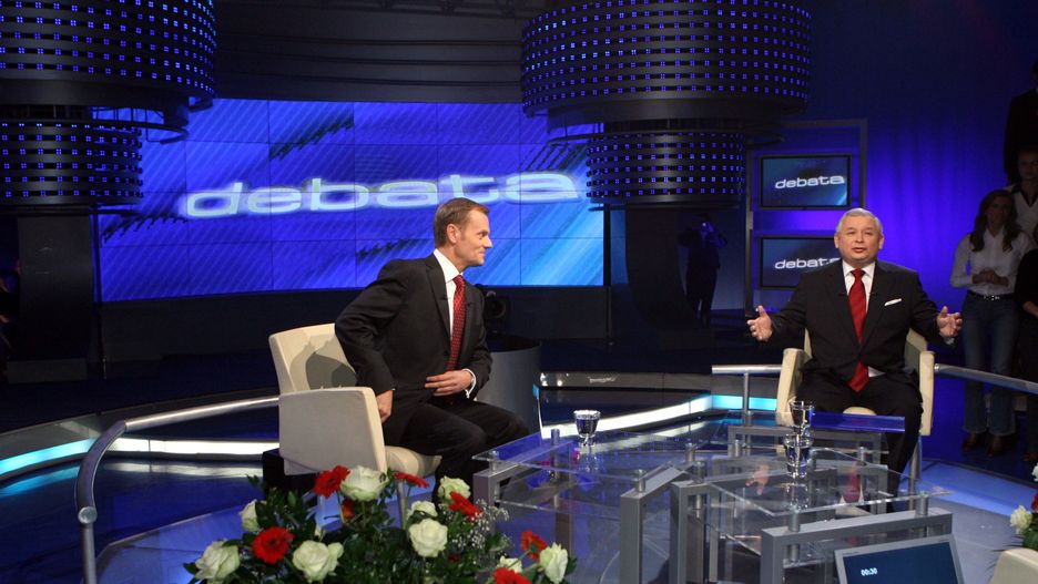 Donald Tusk i Jarosław Kaczyński podczas debaty w 2007 roku. Od tego czasu liderzy dwóch największych partii nie starli się w bezpośrednim pojedynku