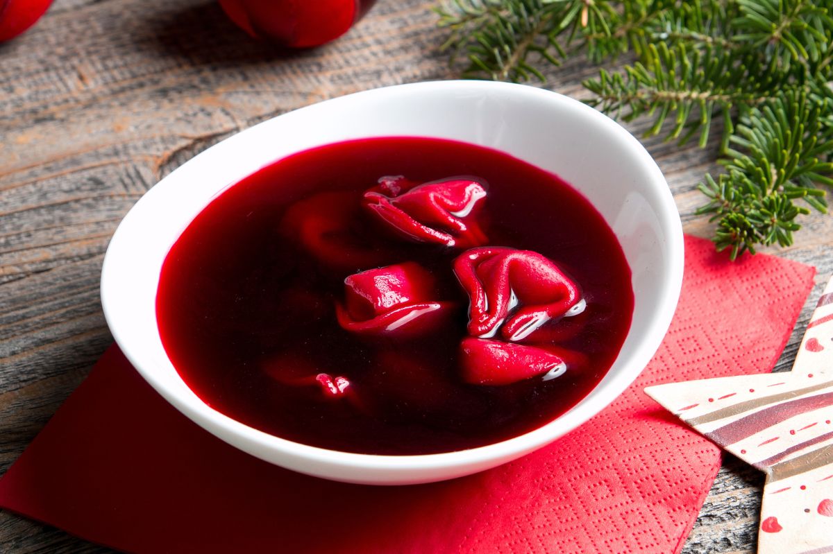 Red borscht is an indispensable element of Christmas Eve dinner.