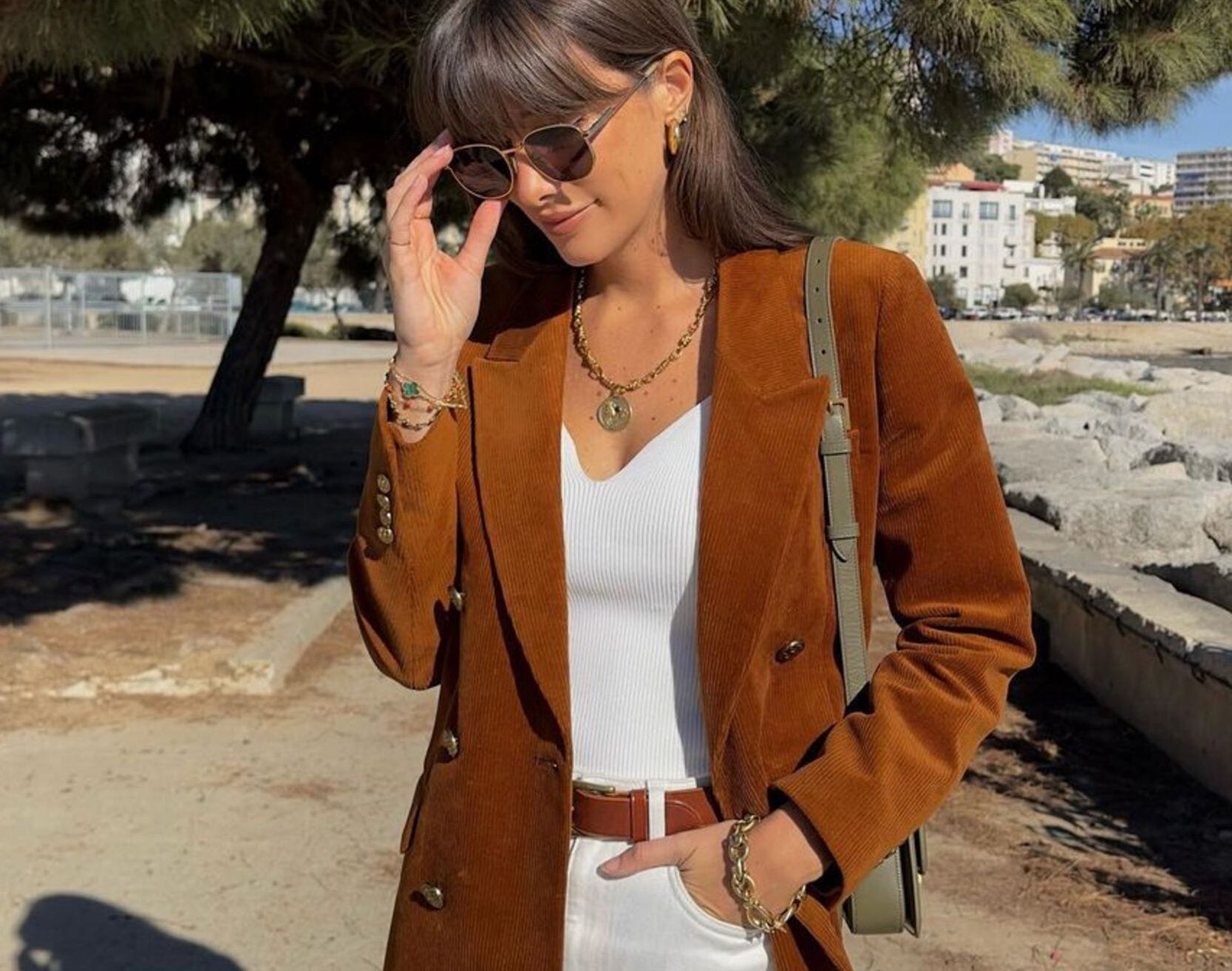 Biżuteria personalizowanaInstagram/juliesfi