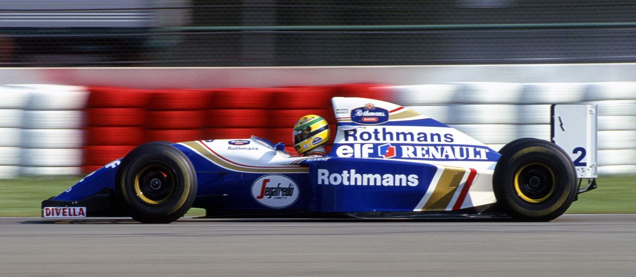 Kwintesencja bolidu F1 - Williams FW16 w barwach Rothmans. Czysty, niczym nie zaburzony kształt bez zbędnych ozdób aerodynamicznych