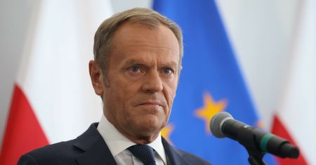 Tusk pozwał Sakiewicza za wypowiedź o śmierci prezydenta Kaczyńskiego