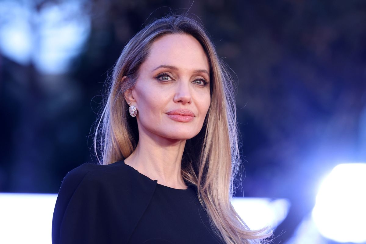 Angelina Jolie pokazała blizny po mastektomii. "Każda kobieta powinna decydować"