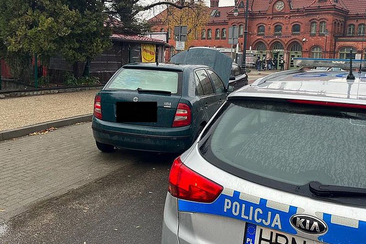 Kradziona skoda, narkotyki i dwa zakazy prowadzenia. Efekt pościgu robi wrażenie