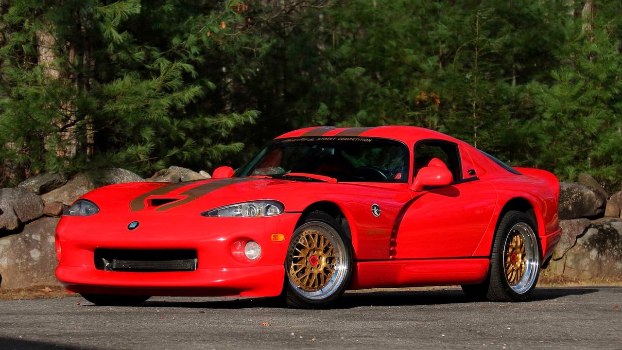 Dodge Viper CS spod ręki Carrolla Shelby'ego trafił na sprzedaż. Nie ma drugiego takiego