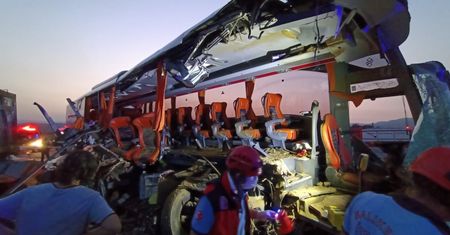 Turcja. Tragiczny wypadek autobusu. Ofiary i dziesiątki rannych