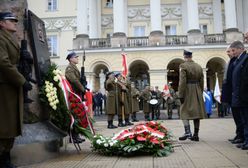 14 lat temu Lech Kaczyński został prezydentem stolicy. Uroczystości na pl. Bankowym