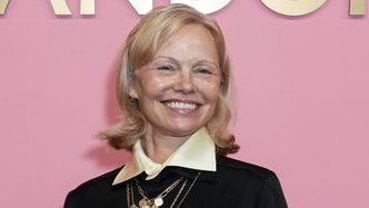 Pamela Anderson nie jest już BLONDYNKĄ. 58-letnia aktorka pochwaliła się nową fryzurą