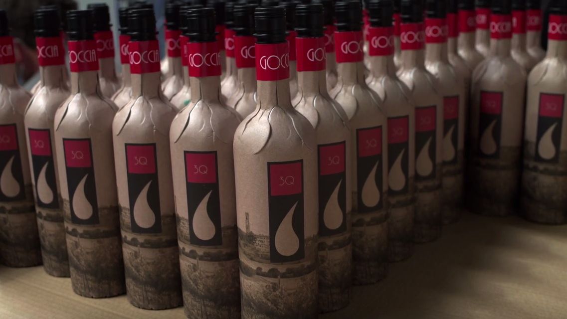 Szkoci wyprzedzili Coca-Colę i Bacardi. Mają nową butelkę na wino - nie plastik ani szkło 1