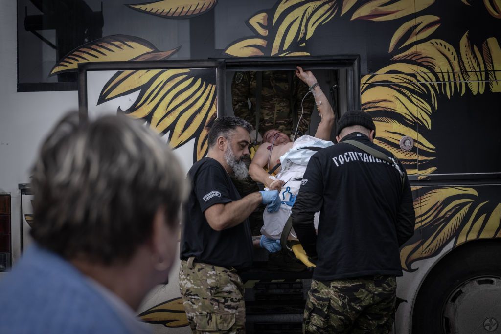 Ukraina walczy z epidemią. "Jak dotąd nie ma jednej przyczyny"