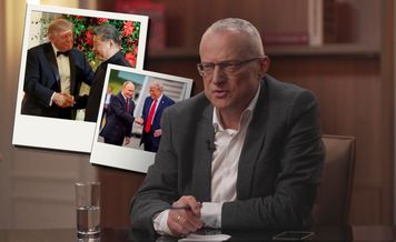 Trump na salonach z dyktatorami.  Potrzebuje "poklepania po plecach"