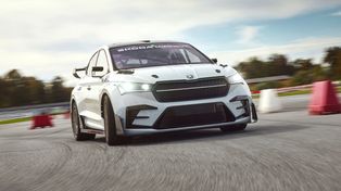 Škoda Enyaq RS Race korzysta z biokompozytów. To jak carbon, tylko z lnu