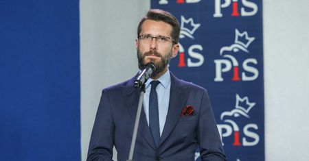 Rzecznik PiS odchodzi. Powiedział dlaczego