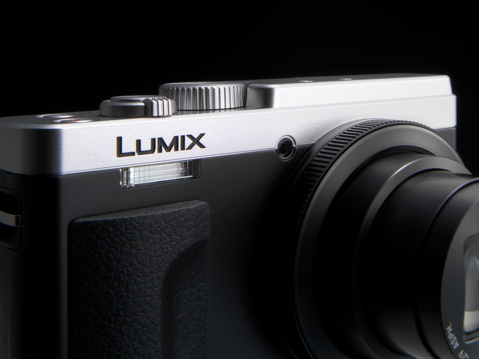 Panasonic prezentuje dwa nowa aparaty: kompaktowy Lumix TZ95 oraz superzoom FZ1000 II 2