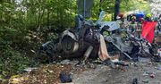 Warmińsko-mazurskie: Koszmarny wypadek. Audi rozerwane na kawałki, 27-latek zginął na miejscu