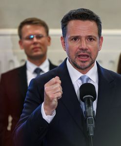 Awantura na konferencji Trzaskowskiego. "Nie został zdjęty żaden krzyż"