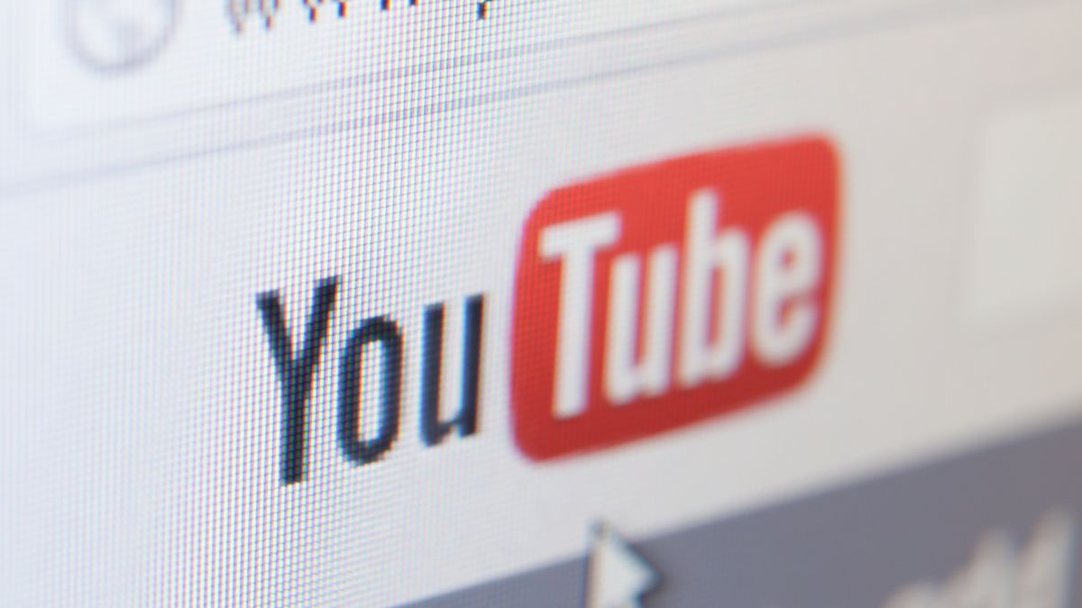 Zbliżenie na logo YouTube z depositphotos