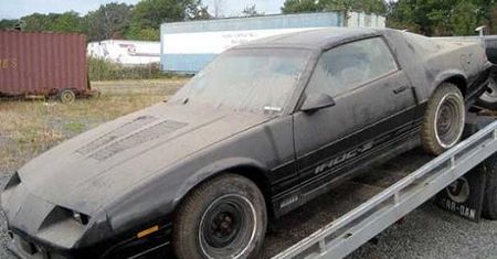 Znalezione na eBayu: Camaro Iroc-Z z przebiegiem 4 mil