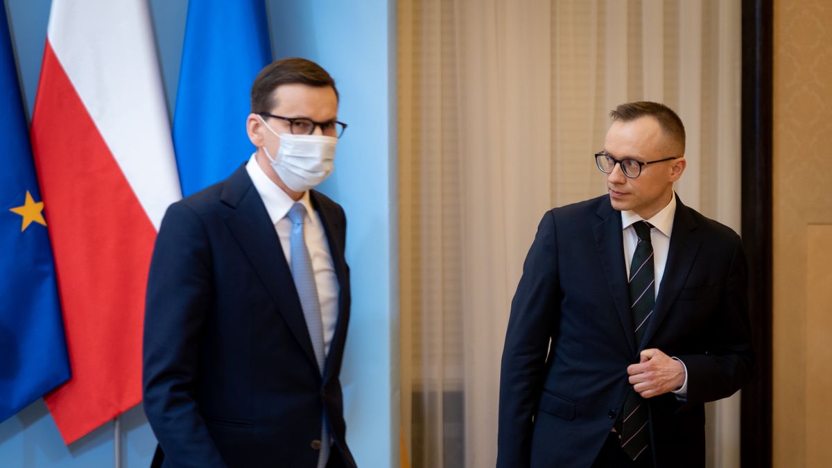 Polish Prime Minister Mateusz Morawiecki and Deputy Finance Minister Artur Sobon during a press conference in Warsaw, Poland, on March 24, 2022 (Photo by Mateusz Wlodarczyk/NurPhoto via Getty Images)