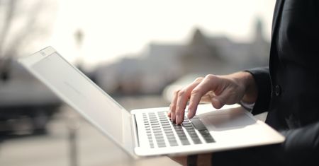 Można odliczyć nawet kilkaset złotych. Komu przysługuje ulga na internet?