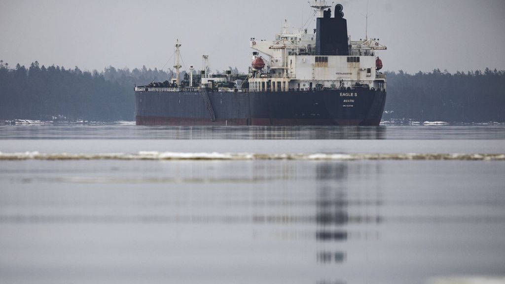 Shadow-Fleet Eagle S Tanker Detains In Finland
The detained Eagle S tanker, which damaged undersea cables in the Baltic Sea last month, off the coast of Porvoo, Finland, on Wednesday, Jan. 8, 2025. Finnish authorities deemed the tanker that's part of the fleet carrying Russian oil as not seaworthy after inspections onboard. Photographer: Roni Rekomaa/Bloomberg via Getty Images
Bloomberg
finnish, emea, e.u., eu, european, finland government, industries, oil tankers, business news, vessel, transportation and logistics, baltics, shipping, cargo transport, marine transport, nordic, transport, euro members