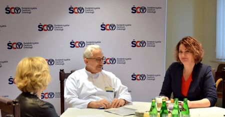 Pierwsze bardzo dobre efekty terapii CAR-T w Świętokrzyskim Centrum Onkologii. W posiedzeniu Rady Społecznej uczestniczyła Magdalena Zieleń