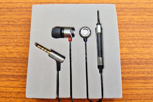SoundMagic E10C