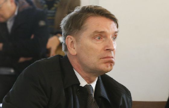 Tomasz Lis miał próbować je pocałować. Prokuratura umorzyła śledztwo