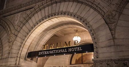 Koronawirus w USA. Hotel rodziny Trumpa prosi administrację o pomoc