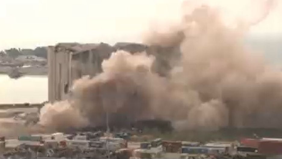 Runął silos zbożowy w Bejrucie