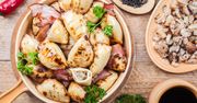 Pierogi z opieńkami i kiszoną kapustą