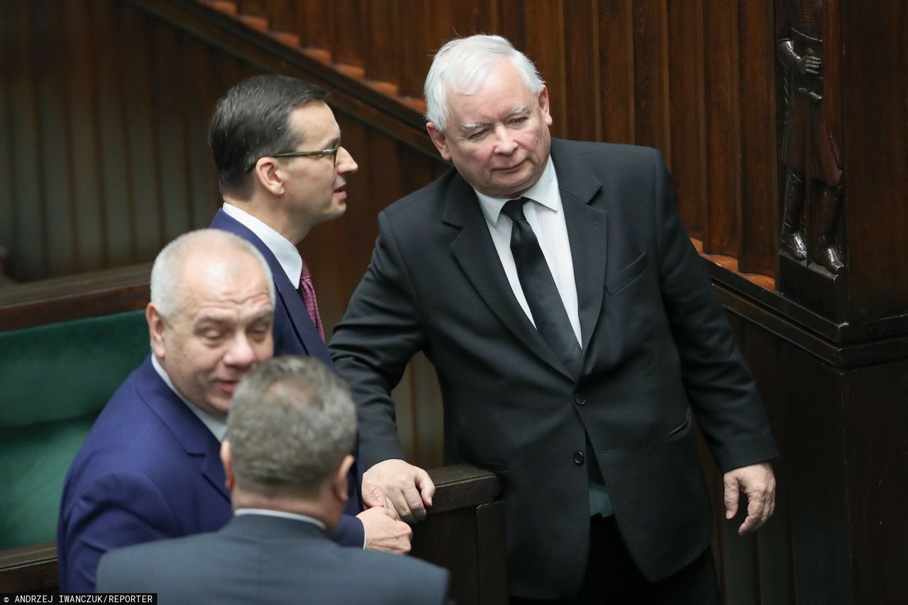 Nowy sondaż WP. Obóz PiS mówi: "wina Tuska". Polacy mają inne zdanie