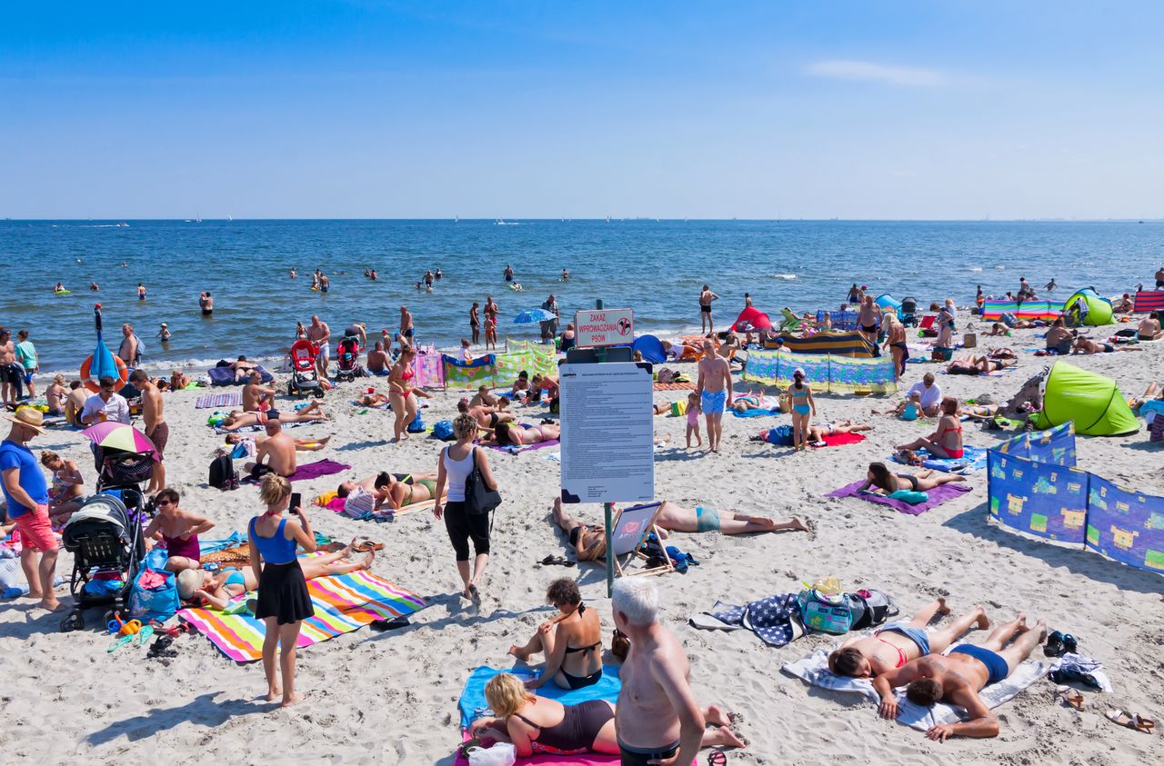 Opalanie topless w Polsce nie jest możliwe.